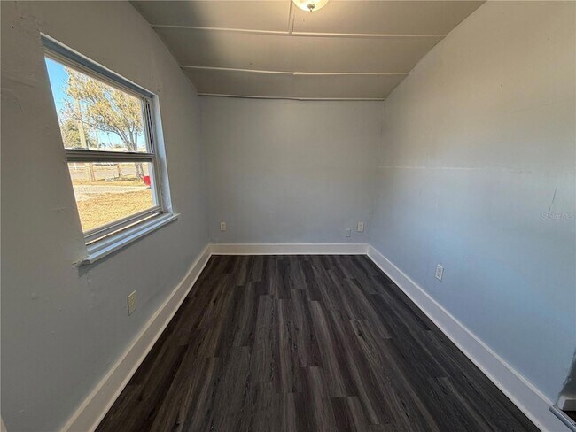 Foto del edificio - 5475 42nd St N