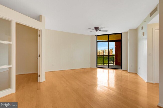 Foto del edificio - 2720 S Arlington Mill Dr