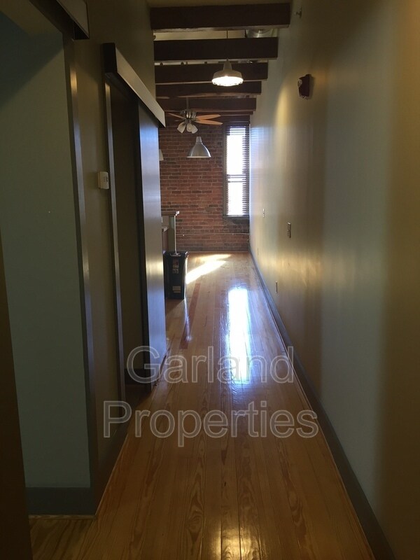 113 Norfolk Ave SW Unit 10, Roanoke, VA 24011 Condo for Rent in