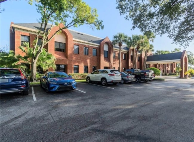 Building Photo - 2500 W Lake Mary Blvd