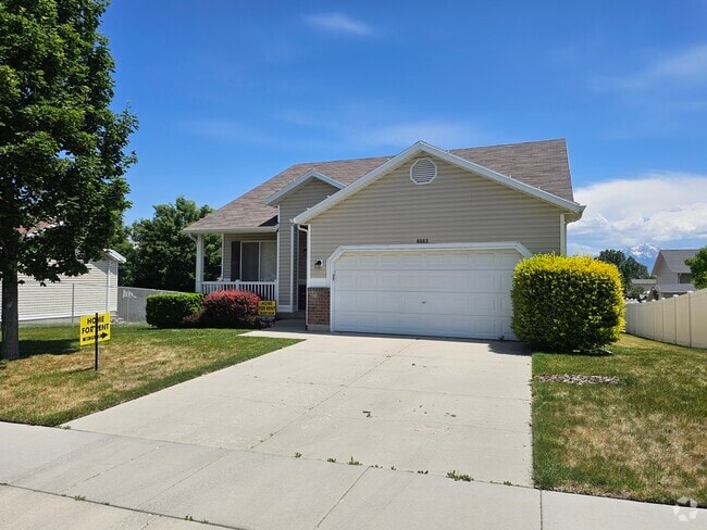 Building Photo - 6663 S High Bluff Dr