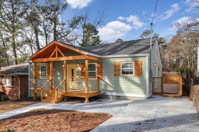 Foto del edificio - Room in House on Pelton Pl NW