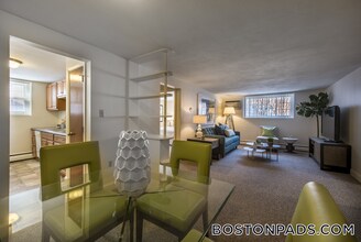 Building Photo - 7 Brattle Dr