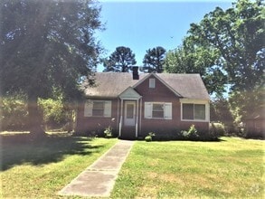 Building Photo - 1016 Dixon Dr