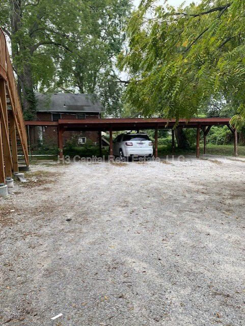 Foto del edificio - 219 N 48th St