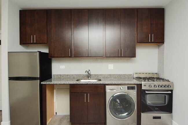 Foto del edificio - 533 W Belden Ave