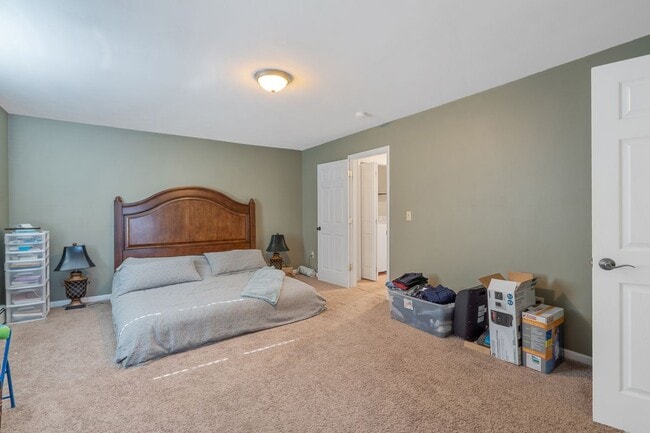 Building Photo - 5113 Cedarvale Rd