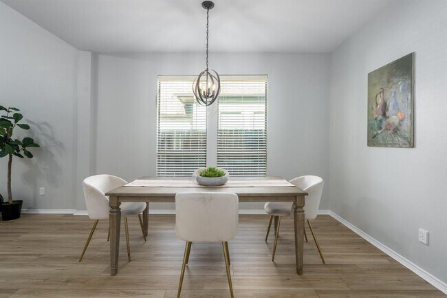 Foto del edificio - 6118 Fulton Meadows Ln