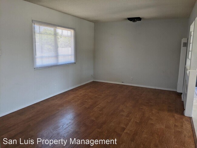 Building Photo - 3 br, 2 bath House - 155 W. Price