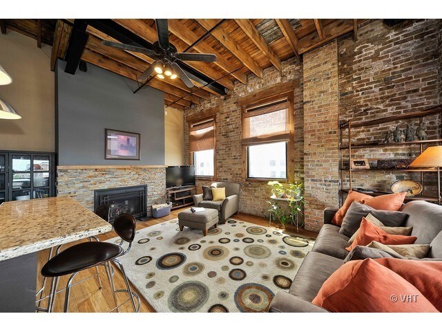 Foto del edificio - 525 N Halsted St