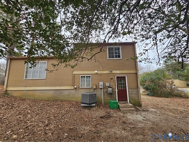 Foto del edificio - 1800 Mountain Pine Blvd