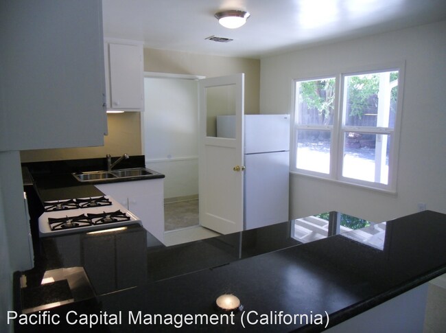Building Photo - 2 br, 1 bath House - 5650 Rosario Ave