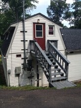 Building Photo - 106 3rd St