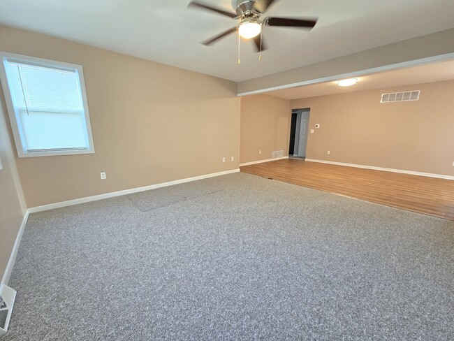 Foto del edificio - 1417 Bayview Ln
