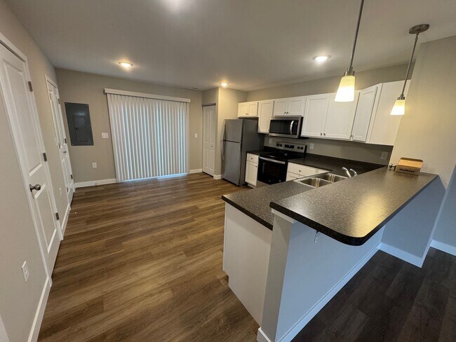 Foto del edificio - 1601 Woodrow Cir