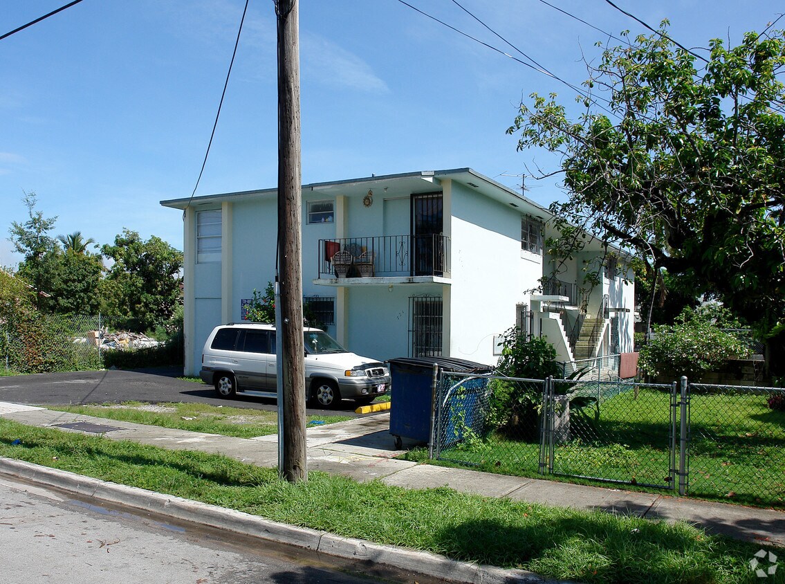 Primary Photo - 721 NW 2nd St