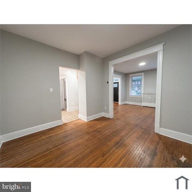 Foto del edificio - 303 Webster St NW