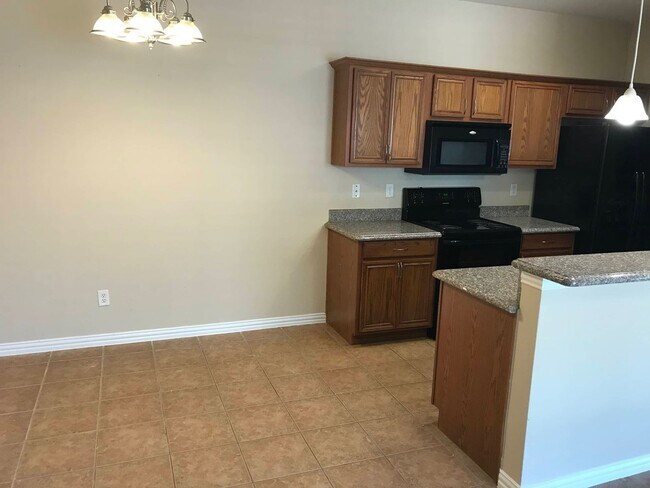 Foto del edificio - 3155-3157 Karen Street