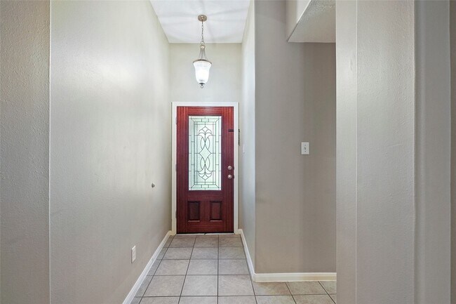 Foto del edificio - 6903 Summer Bridge Ln