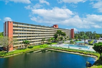 Building Photo - 1770 NE 191st St