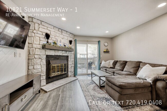 Foto del edificio - 10821 Summerset Way