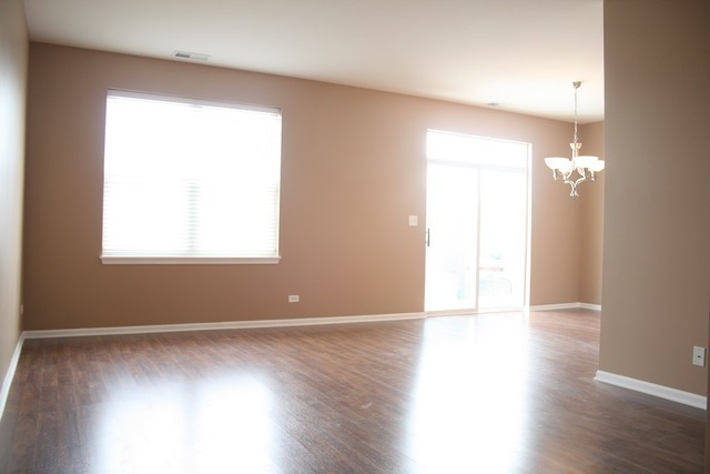 Building Photo - 460 Majestic Ln