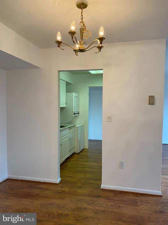 Foto del edificio - 6998 Hanover Pkwy