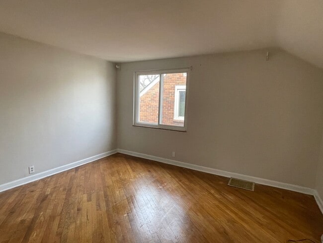 Foto del edificio - 18461 Washburn St