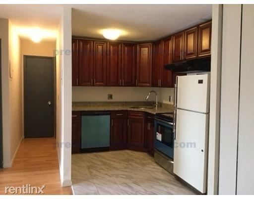 Primary Photo - 2 Larose Pl