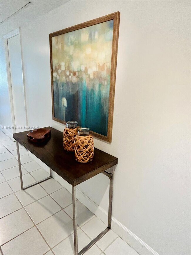 Foto del edificio - 2701 S Palm Aire Dr