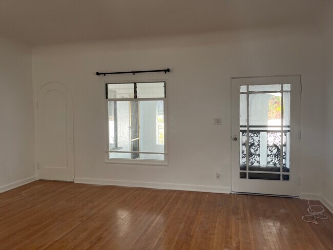 1st floor living room - 2225 Lake Shore Ave
