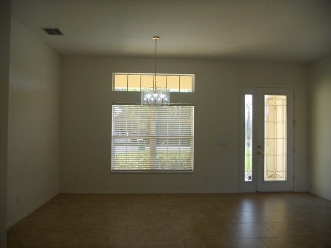 Building Photo - 5491 NW Dabney Ct