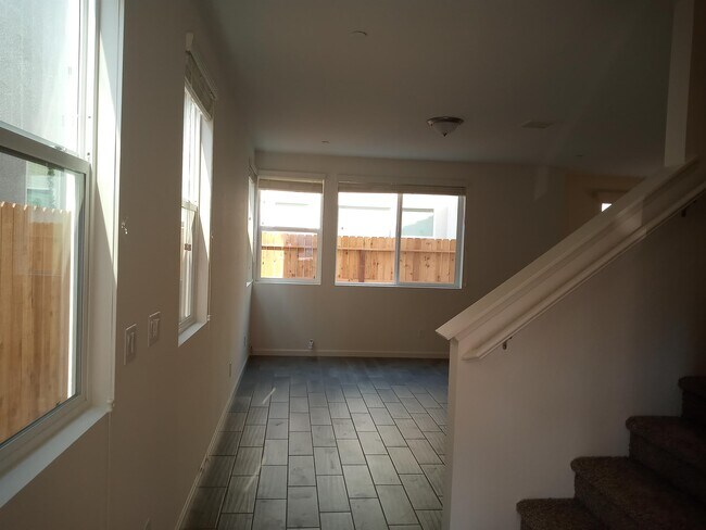 Foto del edificio - 1945 Kelly Ln