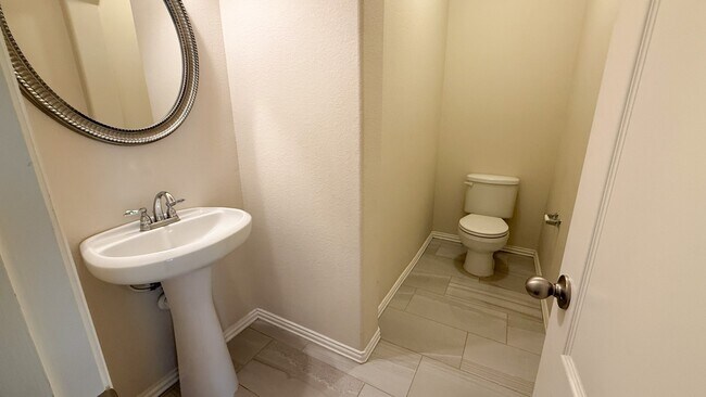 Foto del edificio - 2338 Beacon Brook Ln