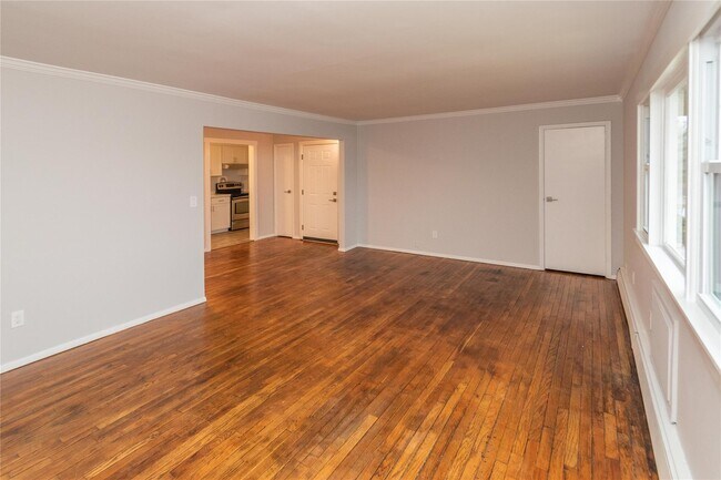 Foto del edificio - 136 N Chestnut St
