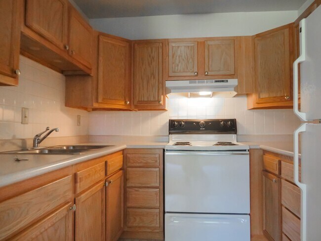 Interior Photo - Chalet Gardens Apartments
