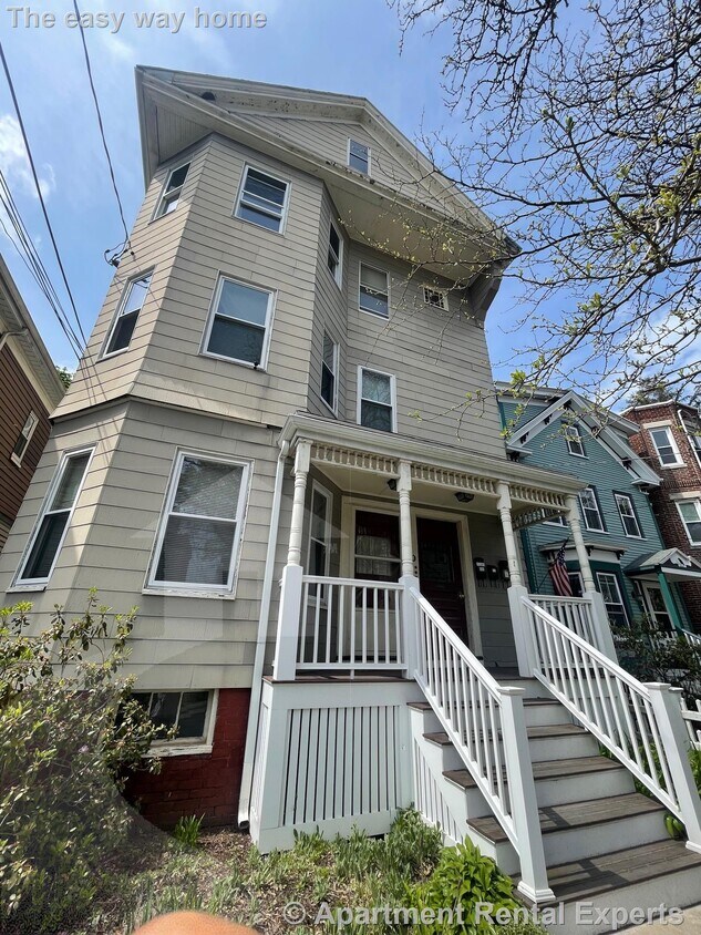 Primary Photo - Top Floor 3BR * Steps from Davis Sq * Porch