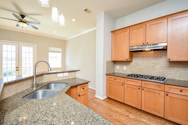 Foto del edificio - 5615 Winsome Ln