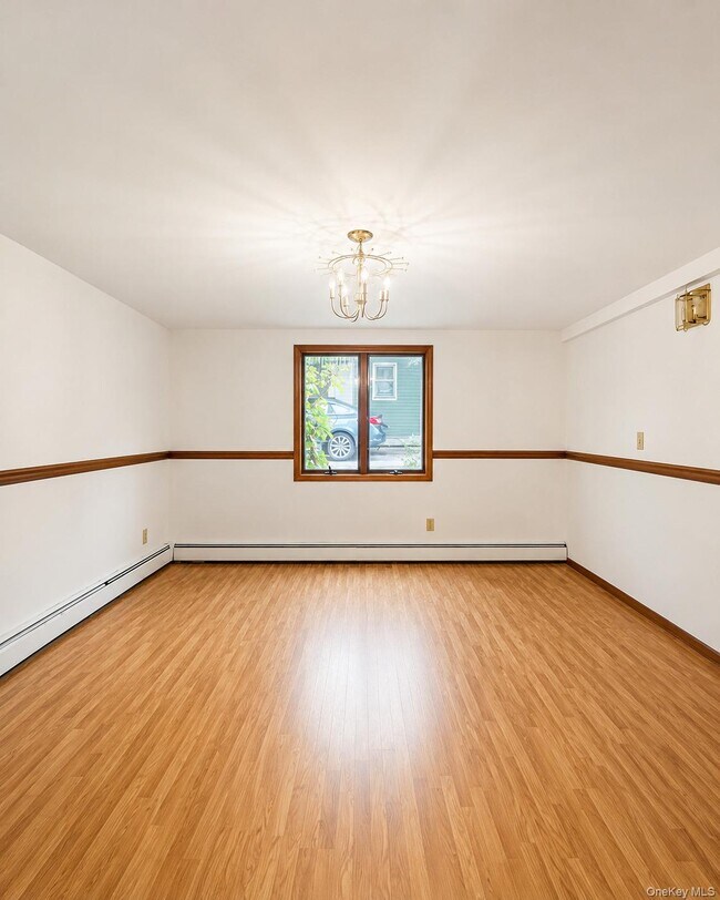 Foto del edificio - 676 Bohemia Pkwy