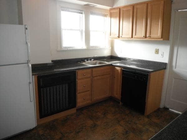 Interior Photo - 5602 Beacon St
