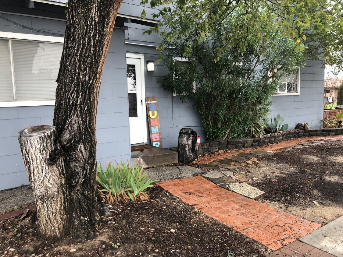 Foto principal - 1130 6th Ave