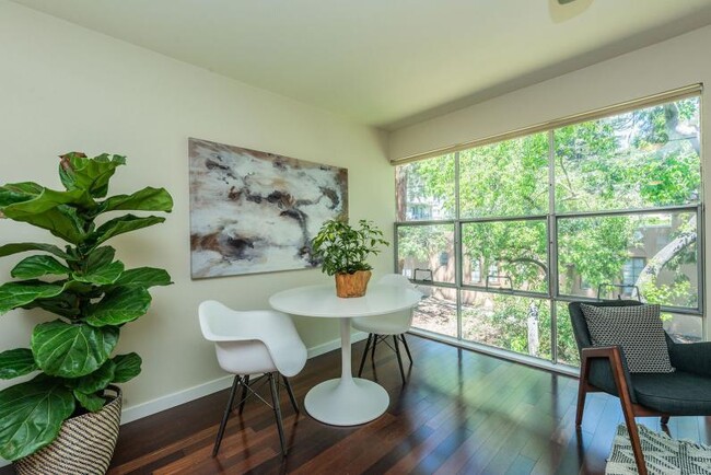 Building Photo - Mid-century Luxury in the Heart of Montclair