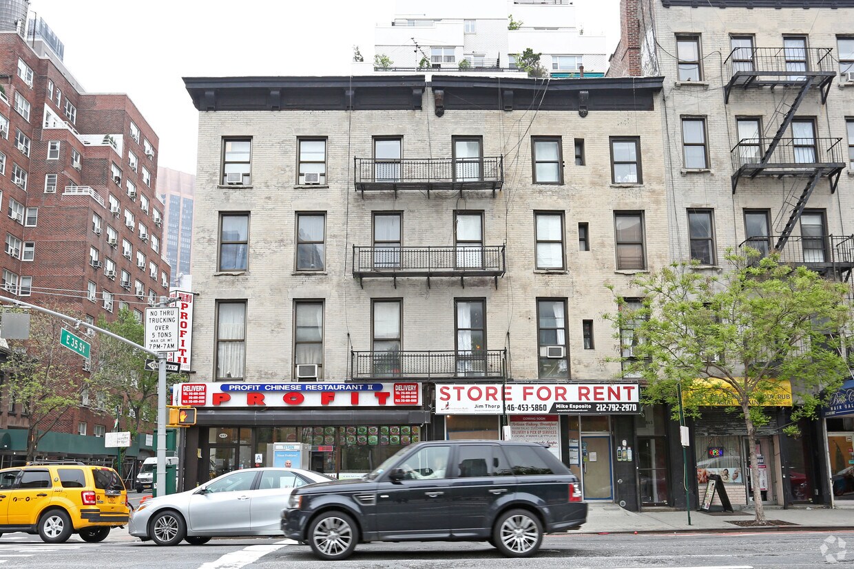 Building Photo - 643-645 Second Ave