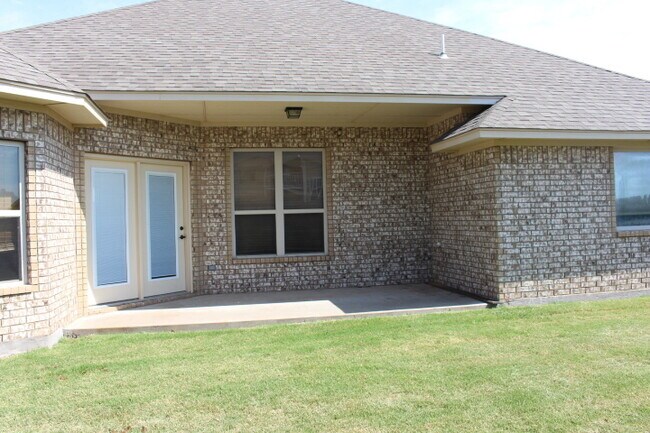 Foto del edificio - GREAT HOME IN THE EISENHOWER VILLAGE AREA!!