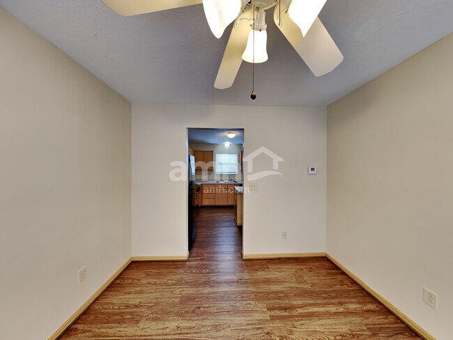 Building Photo - 2245 Yagger Bay Drive