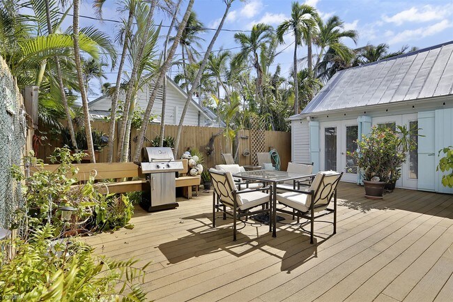 Building Photo - 2 br, 2 bath House - Nautical Dreams