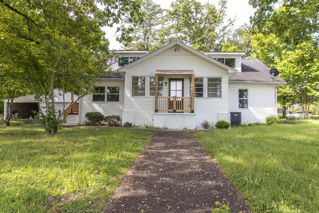 Foto principal - 9448 Lusk Rd