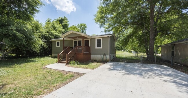 Foto del edificio - 108 Mimosa Ave