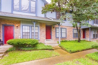 Building Photo - 1411 Gracy Farms Ln