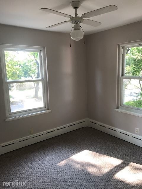 Foto del edificio - 2 br, 1 bath Triplex - 210 W Henry St Apt. 2